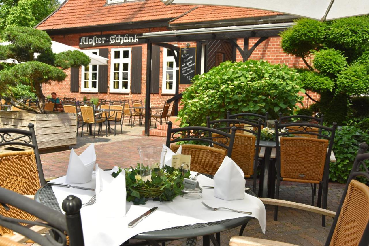 Klosterschaenke Hude Hotel Ferienwohnungen Restaurant Cafe Dış mekan fotoğraf